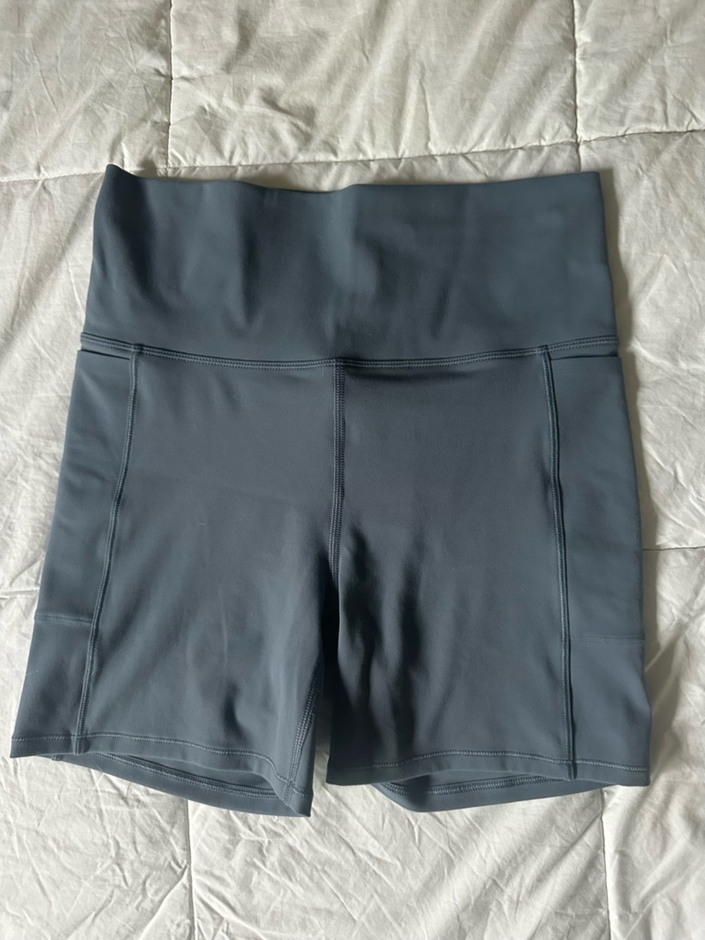 Vuori High-Waist Bike Shorts in Slate Gray-Blue